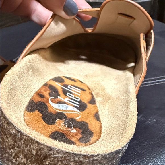 Leopard Print Clogs with Buckle - Picture 7 of 7